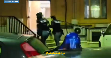 VIDEO – Maxi-operazione della Polizia: 1335 arresti e mezza tonnellata di droga sequestrata. Nel mirino spaccio e armi.