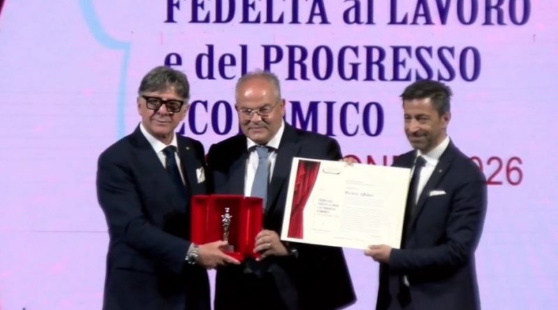 VIDEO – Sotto la Luce Divina e i Riflettori del Mondo: L’eccellenza di Michele Affidato premiata con la Menzione Speciale della CCIAA