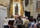 VIDEO – Crotone, un popolo in preghiera: il bacio alla Madonna di Capocolonna che rinnova la fede