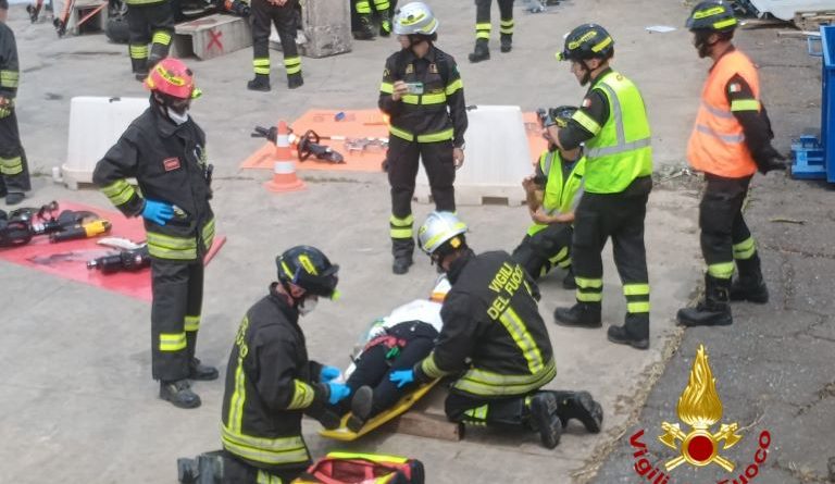 Da Crotone a Roma per salvare vite: i Vigili del Fuoco si specializzano sui nuovi rischi stradali