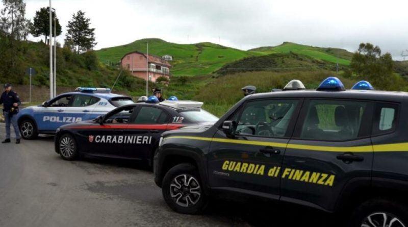 Operazione “Focus ‘Ndrangheta”: Sotto la Lente delle Forze dell’Ordine il Litorale Crotonese, Scattano Sanzioni e Denunce