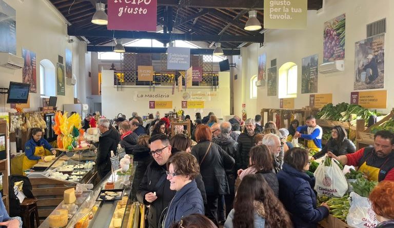 Dal Brennero a Cosenza: l’arte di Magnelli al fianco di Coldiretti per difendere il vero Made in Italy