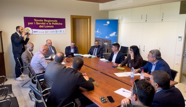 Tirocinanti di Inclusione Sociale: Impegno della Regione Calabria per i Redditi degli Esclusi