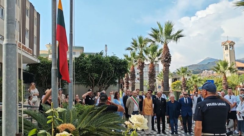 Scalea-Vilnius, asse diplomatico sul Tirreno: l’abbraccio della Calabria alla Lituania