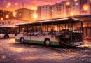 Fiamme in pieno centro a Cosenza: autobus distrutto dal fuoco all’autostazione, panico tra i passanti