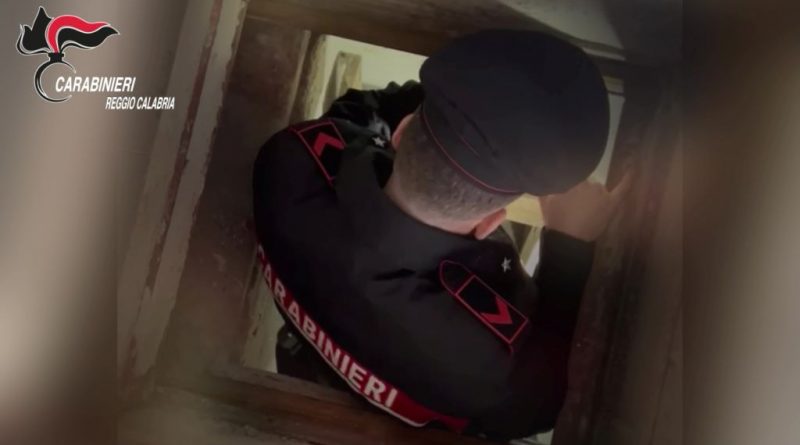 VIDEO – Ardore, svelato il labirinto del boss: un bunker iper-tecnologico con via di fuga sotterranea