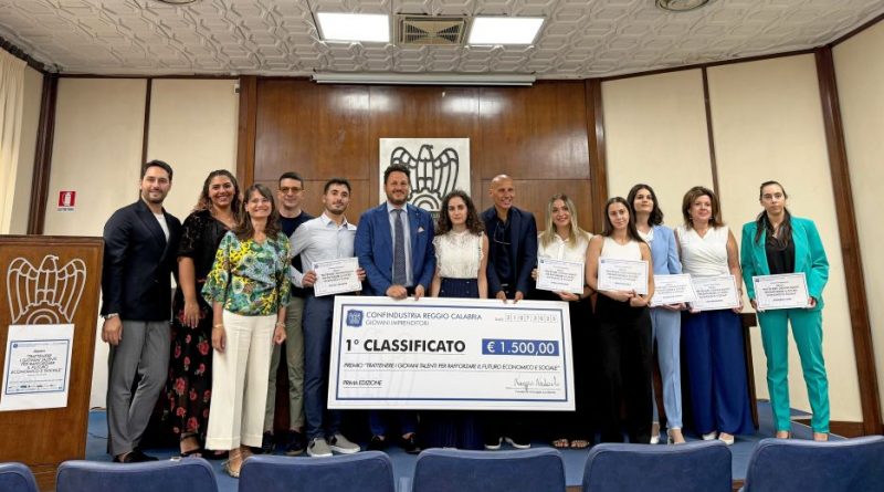 Reggio Calabria, un’arma contro la fuga dei cervelli Confindustria  e l’Università degli Studi Mediterranea rinsaldano la loro alleanza: 1.500€ per la tesi più brillante