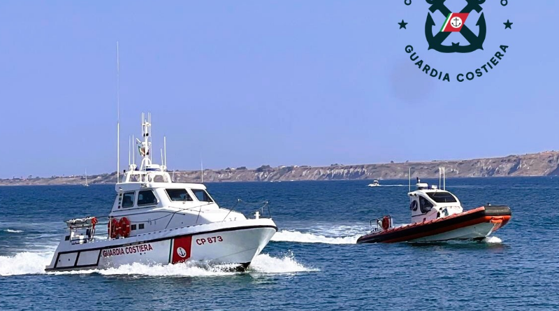 Guardia Costiera di Crotone intensifica i controlli: torna “Mare e laghi sicuri 2026” per la tutela di bagnanti e ambiente
