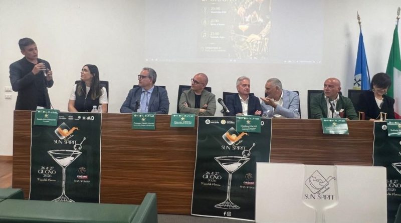 Calabria, l’impero segreto degli amari: a Fuscaldo va in scena la rivoluzione degli spirits