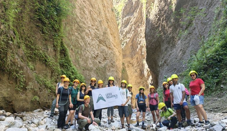 Oltre 400 ospiti nel cuore selvaggio delle Valli Cupe: il trionfo degli Open Day firmati Linea Selvatica