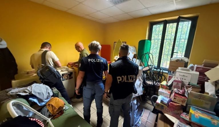 Blitz interforze nel Crotonese: pugno di ferro contro l’illegalità tra Petilia Policastro e Cotronei Blitz interforze nel Crotonese: pugno di ferro contro l’illegalità tra Petilia Policastro e Cotronei