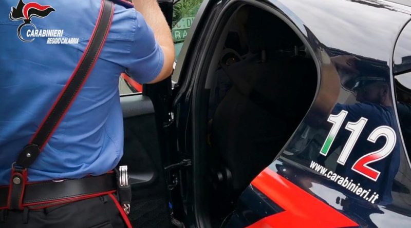 Ardore (RC) – furto di energia elettrica in alloggi popolari: sette persone denunciate dai Carabinieri
