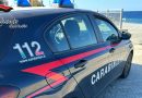 Blitz dei Carabinieri sul litorale jonico: sigilli a uno stabilimento balneare tra allacci abusivi, ombrelloni “pirata” e cibo senza tracciabilità