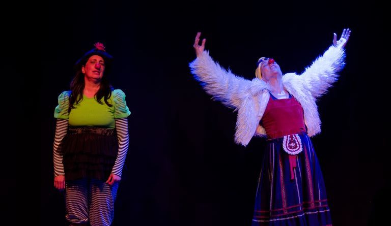 CICO Fest: a Filadelfia sbarca “La donna che ride”, il viaggio poetico e clownesco del Collettivo ConimieiOcchi