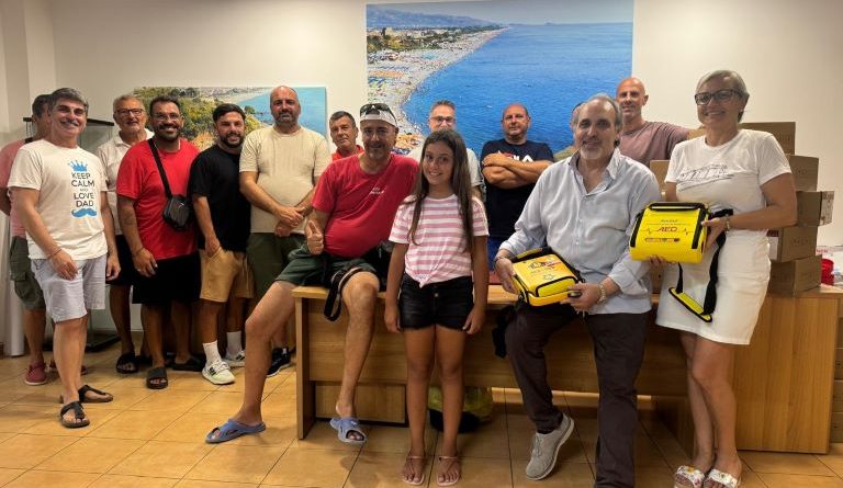 Una rete salvavita sulla spiaggia: Scalea si riscopre cardioprotetta con venti nuovi defibrillatori