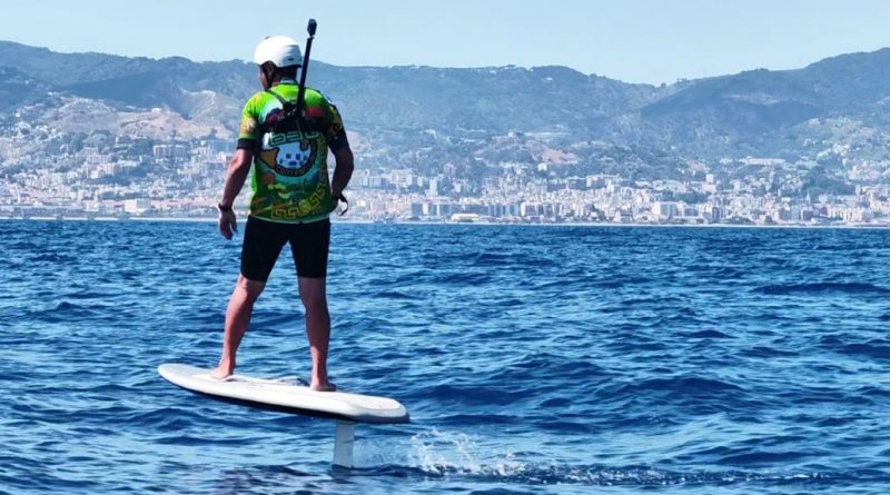 Traversata dello Stretto Continent-Island 2026 è svolta epica tra vento di Scirocco e il debutto degli Electric Foil