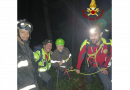 Ritrovata viva la 65enne dispersa nei boschi di Mesoraca: la macchina dei soccorsi batte il tempo e il temporale