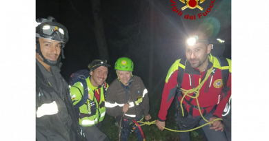 Ritrovata viva la 65enne dispersa nei boschi di Mesoraca: la macchina dei soccorsi batte il tempo e il temporale