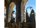 Un faro di umanità tra le pietre di Palazzo Fazzari: a Tropea debutta “Shadows of Passage”