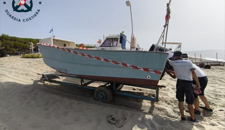 Crotone, offensiva della Guardia Costiera contro la pesca illegale: sequestri e maxi-sanzioni tra Sellia Marina e Capo Rizzuto Crotone, offensiva della Guardia Costiera contro la pesca illegale: sequestri e maxi-sanzioni tra Sellia Marina e Capo Rizzuto