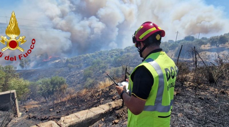 Inferno a Papanice: fiamme, sete e la rabbia di una comunità sfinita