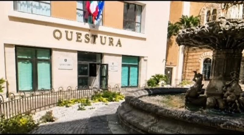 Allarme truffe: il falso SMS della Polizia che svuota le case. Attenzione al tranello dell’“Ispettore Morelli”