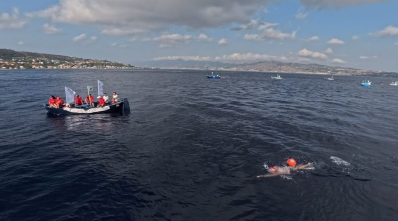 La forza di andare avanti: la traversata dello Stretto di Messina per vincere i tumori del sangue