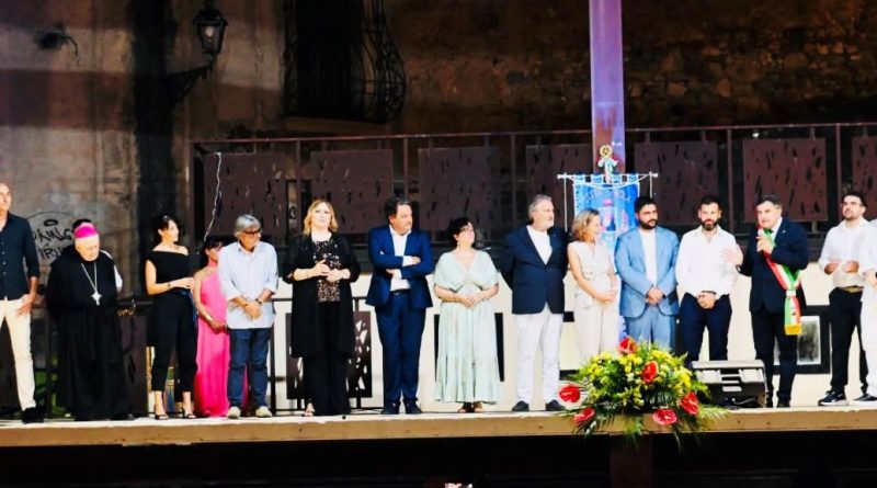 Paolani Illustri 2026: emozioni, memoria e orgoglio per la seconda edizione al Teatro M. Ganeri