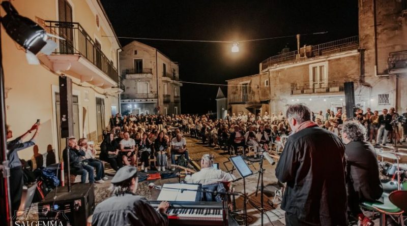 Torna il Salgemma Lungro Festival: tre giorni di musica, teatro e arte nel cuore della Calabria