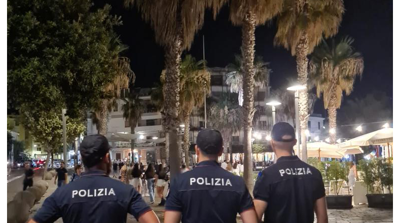 Blitz della Polizia nei locali della movida a Crotone: denunciati due gestori della sicurezza, maxi multa al titolare della discoteca