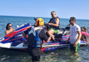 Dal rombo del motore al sorriso: a Cirò Marina la mototerapia in acqua diventa realtà