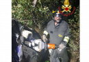 SPILINGA – Incidente stradale all’alba: auto contro un albero, conducente estratto dalle lamiere