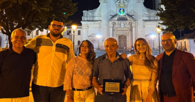 Eccellenze calabresi: Forza Italia Crucoli celebra il trionfo dello Scultore Antonio Cersosimo a Oppido Mamertina