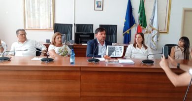 San Giovanni in Fiore, l’opposizione sfida il sindaco barile: «pronti a votare il bilancio, ma sul dissesto faccia da solo»