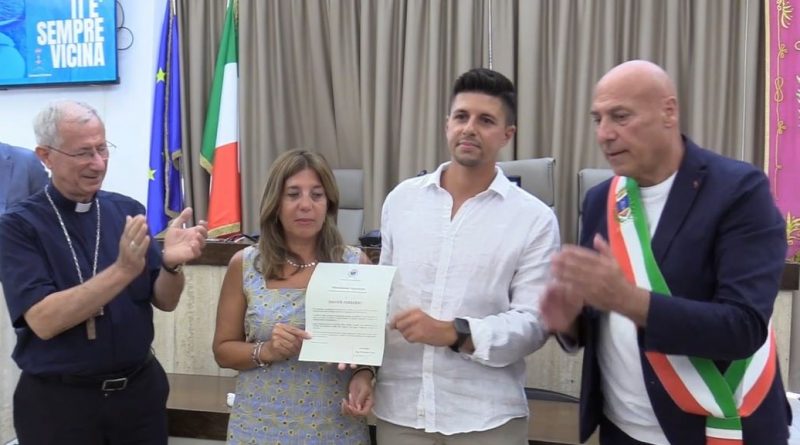 VIDEO – Crotone non dimentica Davide Ferrerio: conferita la Menzione Speciale a quattro anni dalla tragedia