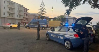 Crotone, maxi-operazione della Polizia sul territorio: sei denunce, un arresto e sequestri di droga. Sotto lente anche la movida e le arterie stradali