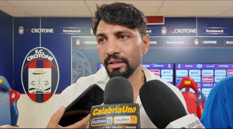 VIDEO – Taglio netto col passato: il Crotone saluta i senatori e lancia il poker d’attacco