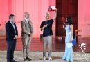 Montalto Uffugo, debutto da record per il Festival Leoncavallo: piazza gremita e standing ovation per Vincenzo Schettini