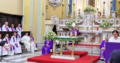 L’ Omelia dell’ Arcivescovo Torriani in ricordo di Denise Cosco:”Non candelabri che brillano, ma luce sulla strada”. La Santa Messa per le vittime di ndrangheta che accusa l’ipocrisia di politici e imprenditori “collusi”. L’ Omelia dell’ Arcivescovo Torriani in ricordo di Denise Cosco:”Non candelabri che brillano, ma luce sulla strada”. La Santa Messa per le vittime di ndrangheta che accusa l’ipocrisia di politici e imprenditori “collusi”.