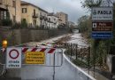 Maltempo in Calabria: paura a Paola, esonda il torrente Scirocco