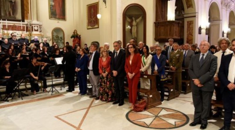 Catanzaro, la Polizia di Stato celebra San Michele Arcangelo tra memoria, premiazioni e cimeli storici