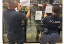 Crotone, scatta il blitz nel supermercato: sporcizia e frigo spenti, sequestrati 100 kg di cibo. Attività sospesa