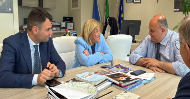 Ex TIS, verso le 18 ore settimanali: il Comune di Castrovillari traccia la rotta. De Gaio: «Nessuna promessa facile, contano i fatti»