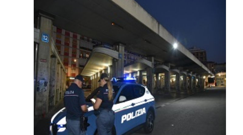 Sicurezza a Cosenza: blitz della Polizia alle autolinee, due espulsioni Sicurezza a Cosenza: blitz della Polizia alle autolinee, due espulsioni