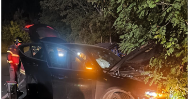 Grave scontro nella notte sul cavalcavia sud di Crotone: due trentenni estratti dalle lamiere