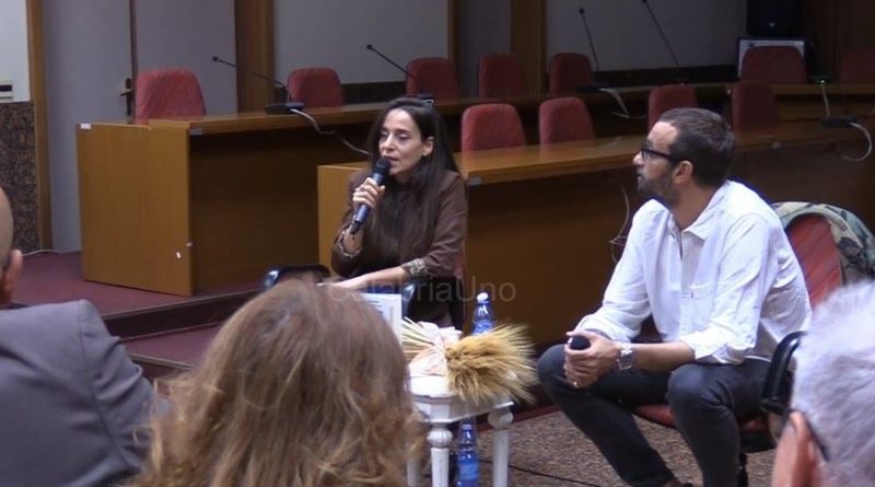 VIDEO – Mesoraca, la letteratura si fa viaggio: Paolo Sortino protagonista a “Diaspéiro”