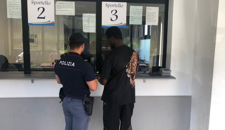Catanzaro, scarcerato lo scafista condannato: il Questore ne dispone il trasferimento immediato al Cpr di Caltanissetta