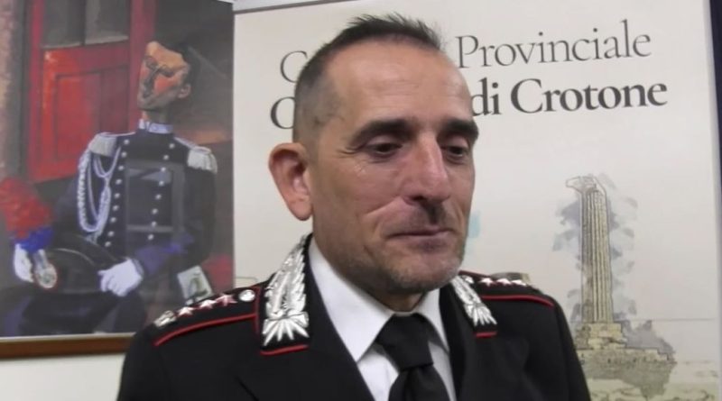 VIDEO – Carabinieri, il colonnello Giovinazzo lascia Crotone: sarà il nuovo Capo di Stato Maggiore della Legione Calabria