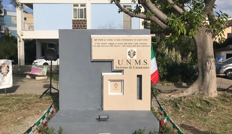 La Memoria vince sul ciclone: Catanzaro ritrova il Monumento ai Caduti del Servizio