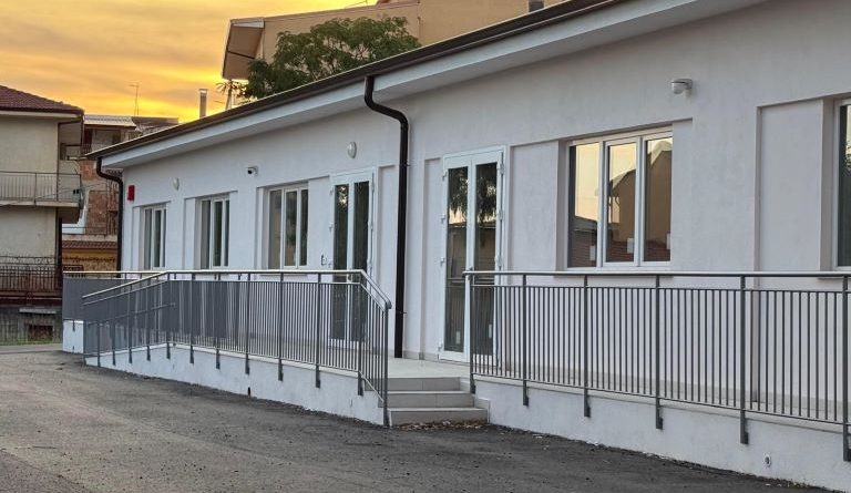 Lamezia Terme: inaugurata la nuova Scuola dell’Infanzia del quartiere Bella.
